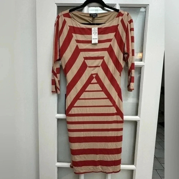 Bebe | Hyde Park Diamond Stripe Boatneck Fitted Dress Red Tan Size L Large NWT - Picture 1 of 8